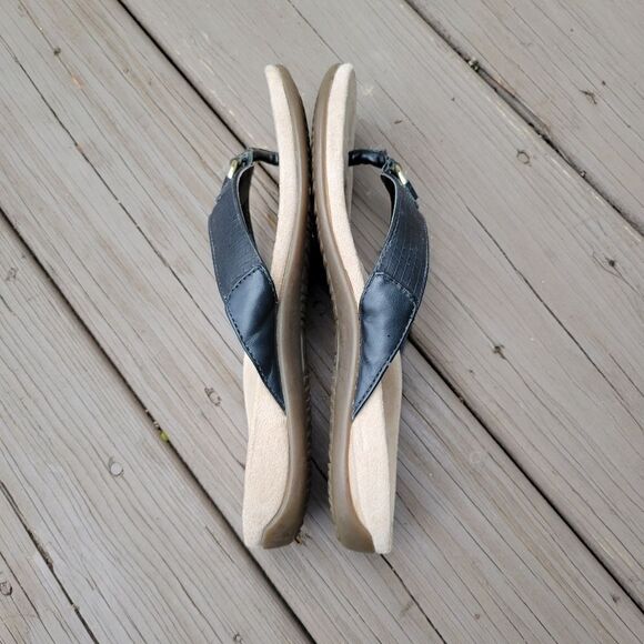 Vionic Elena Rest Black Croc Grain Faux Leather Gold Flip Flop Thong Sandals 8 - Picture 4 of 8